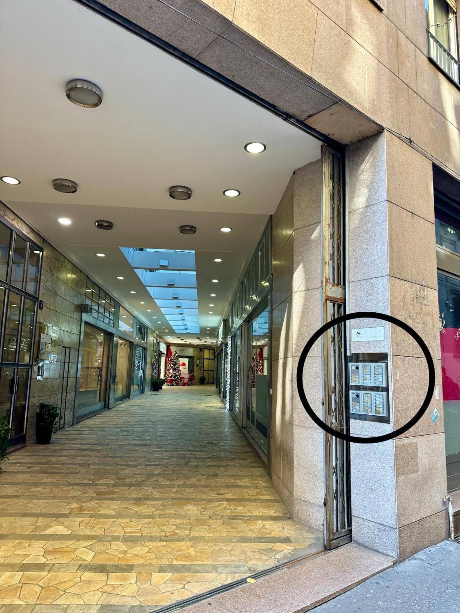 Hl Suite - Duomo, Galleria Unione 5 米兰 外观 照片
